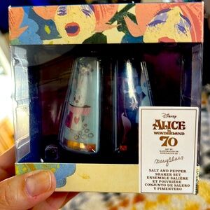 Disney Salt & Pepper Shaker Set - Mary Blair Alice In Wonderland